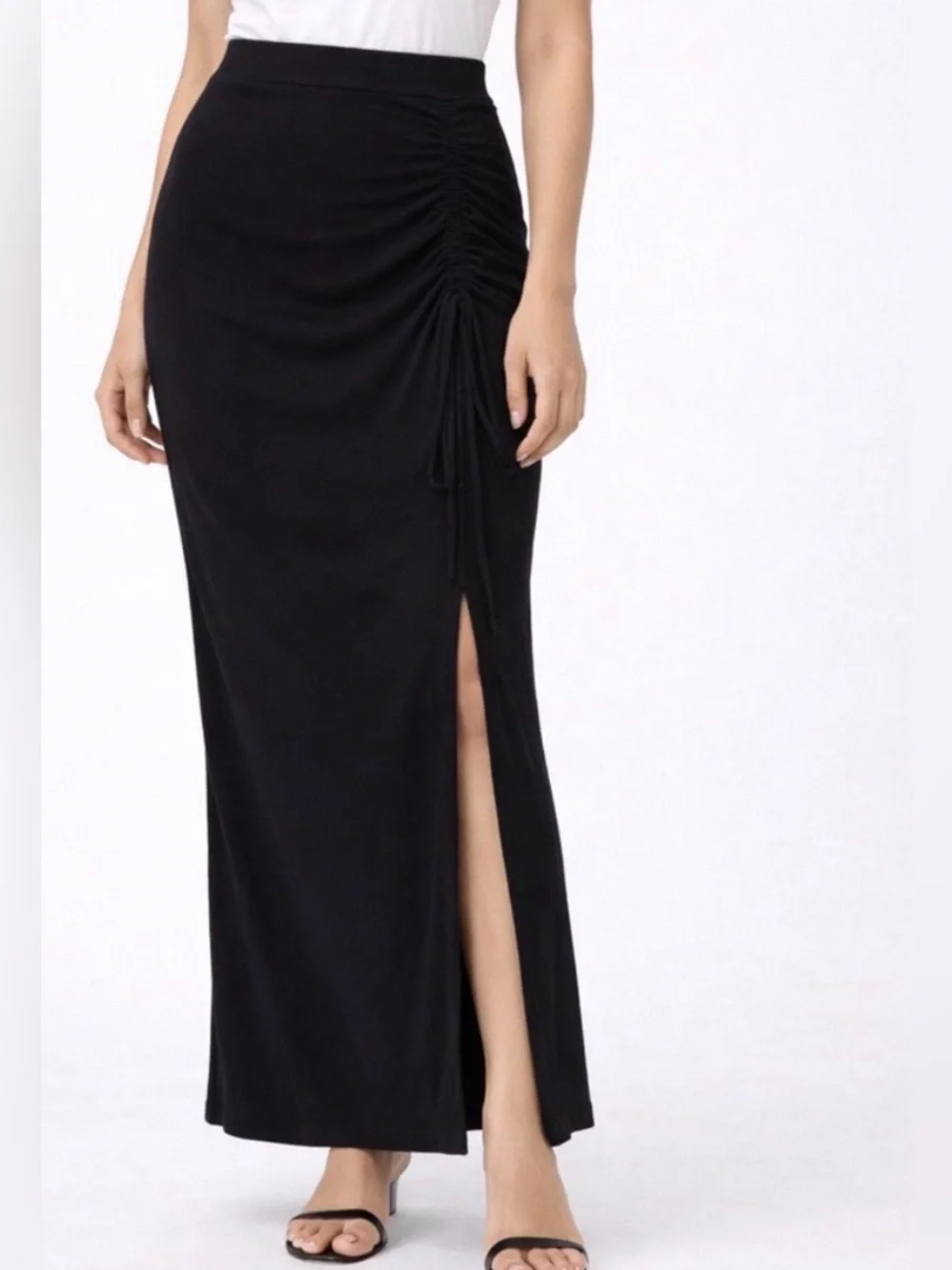 Lulus Black Ruched women’s size XS Maxi Skirt (A348)✨